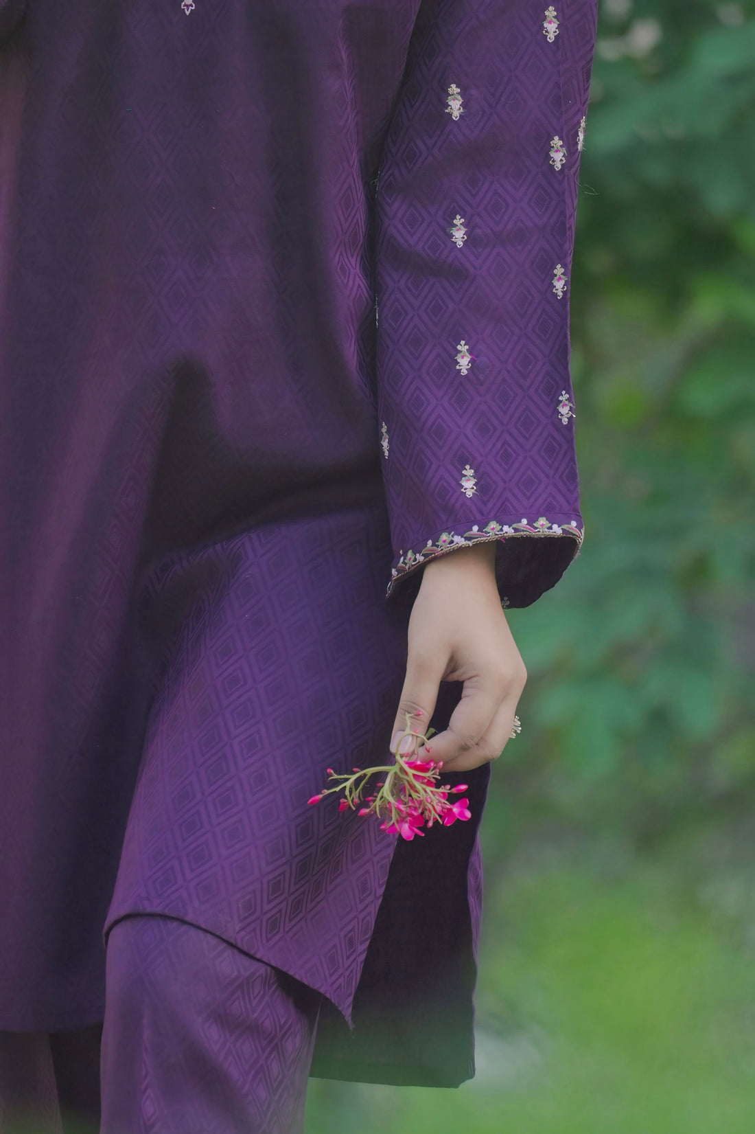 Kaasni (2 Pcs )